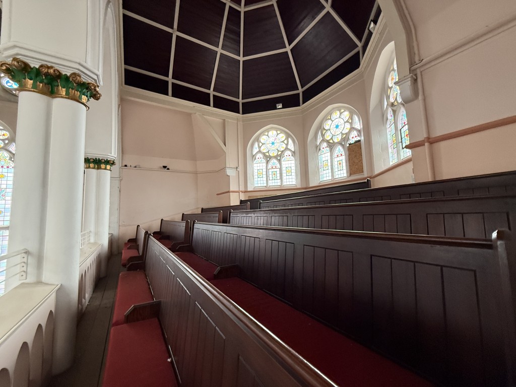 Lot: 14 - FORMER CHURCH - Mezzanine Floor